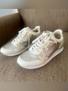 Michael Kors Maddy Trainers White Gold Metallic Accents and Sparkle 8.5